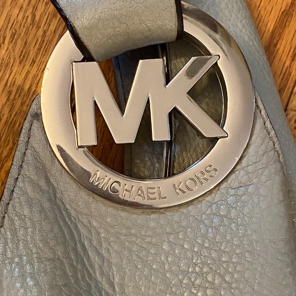 Micheal Kors bag - Picture 4 of 10